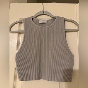 Babaton Light Gray Ribbed Sleeveless Crop Top